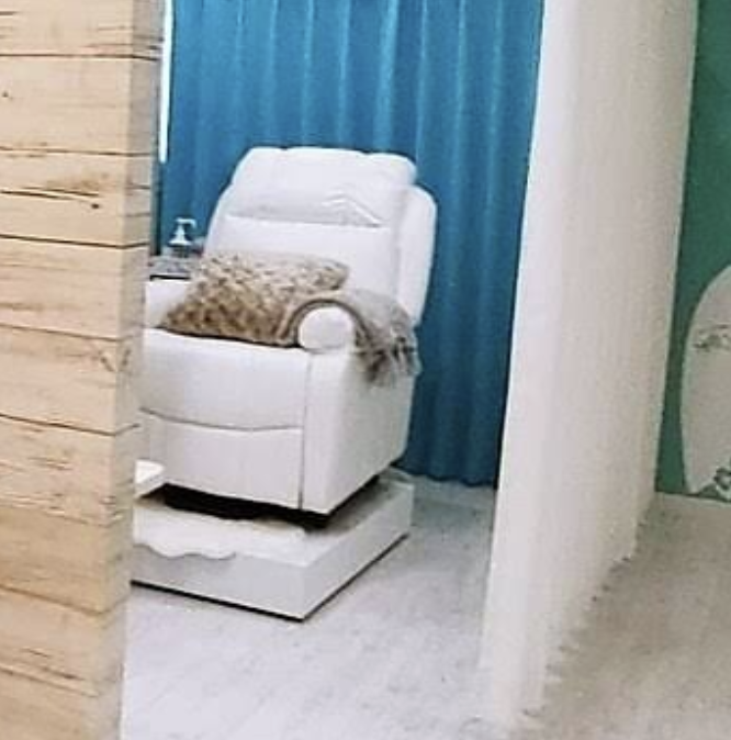 eyelash & nail salon MOANAなんば店